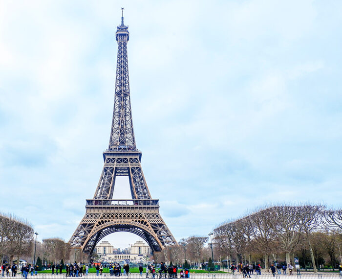 Paris Paris